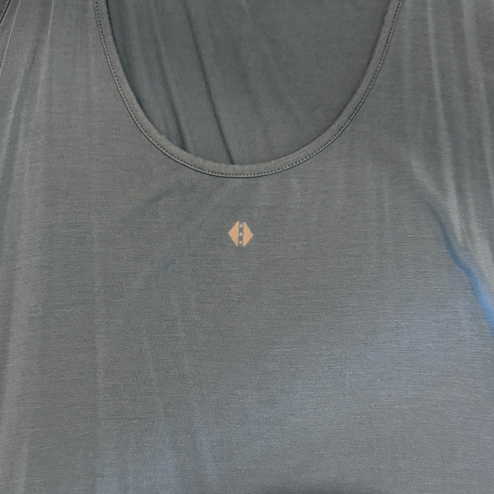 Tavi Noir Tank Top - Medium - Picture 4 of 5